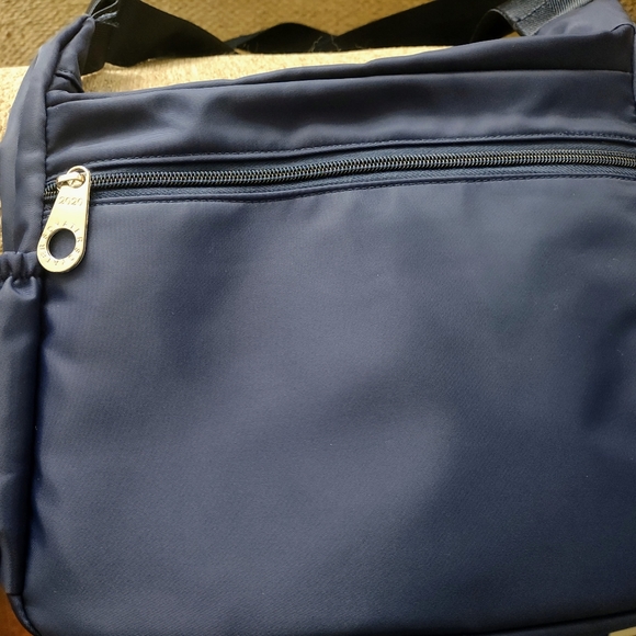 Crossbody bag - Picture 3 of 3